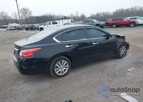 2015 Nissan Altima 2.5 S from USA, damaged, VIN 1N4AL3AP3FC138931